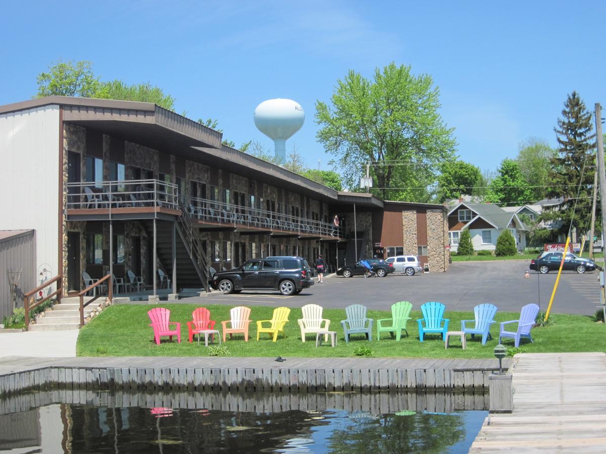 Otter Creek Inn Alexandria Bay Buitenkant foto
